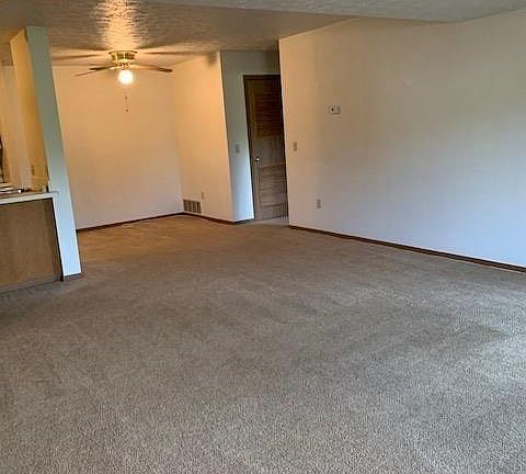 3rd image of 8609 Scenicview Dr #N-102