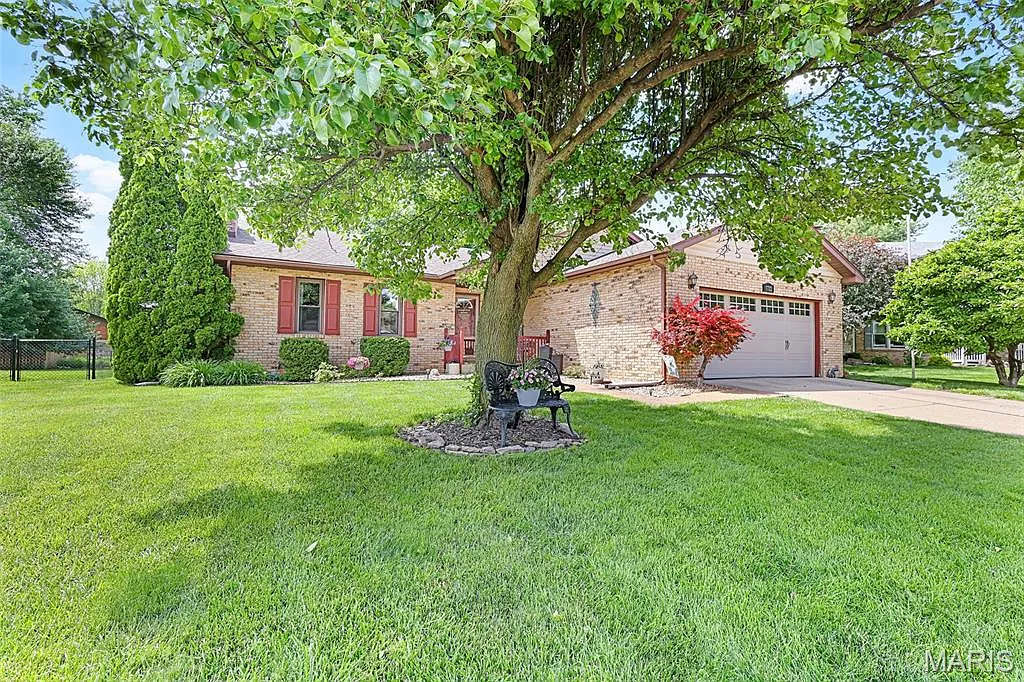 1722 Meadow Ln photo 1