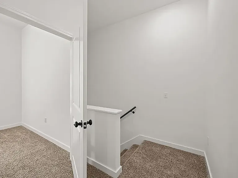 683 Shatel Ct — Photo 10