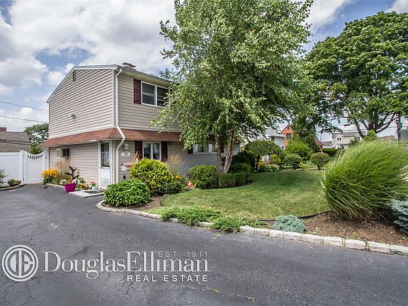 2nd image of 10 Abbey Ln