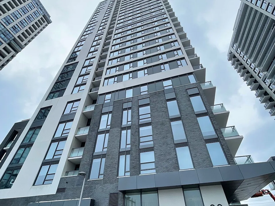 30 Samuel Wood Way #2405