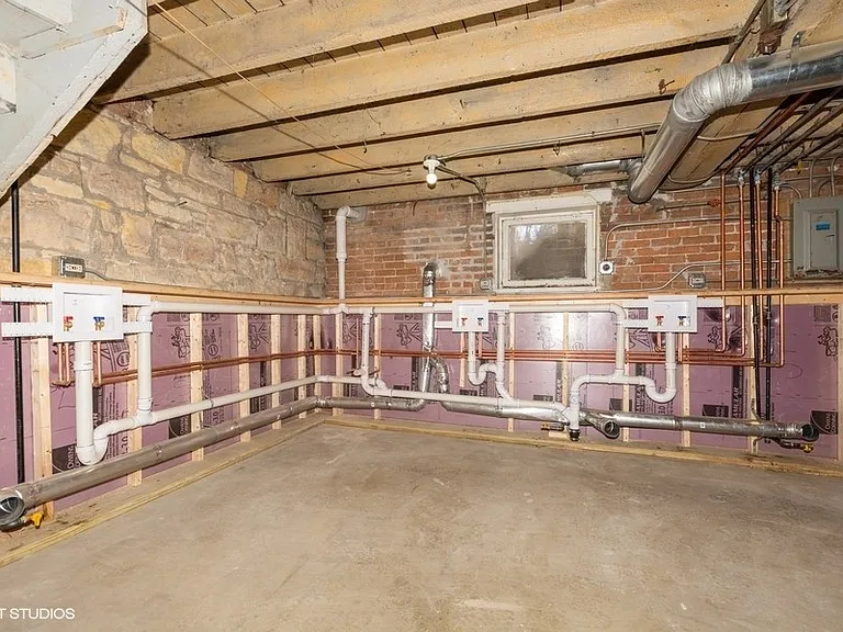 11335 S Langley Ave #1 — Photo 15