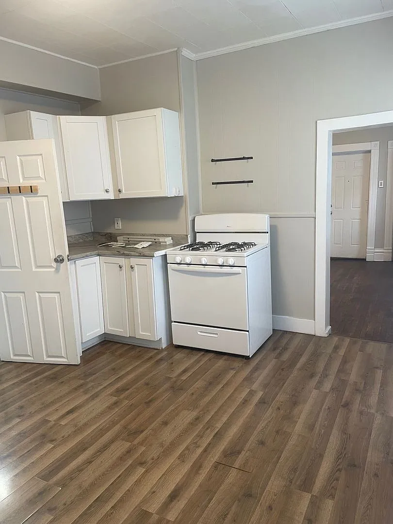 425 Harlan Ave — Photo 4