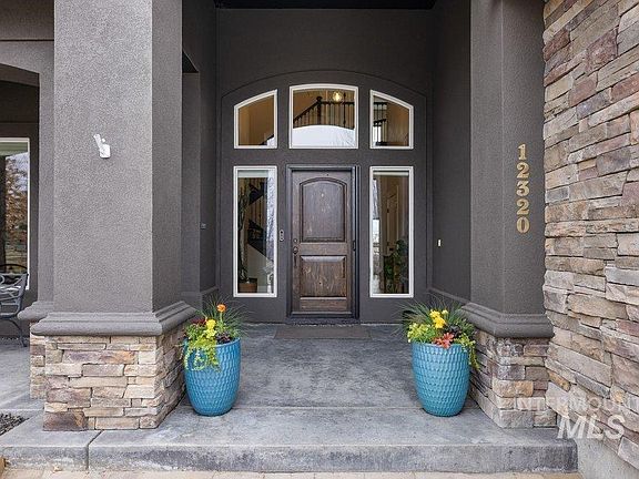 3rd image of 12320 N Upper Ridge Pl