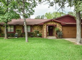 5106 N Highland Dr, Granbury, TX 76049