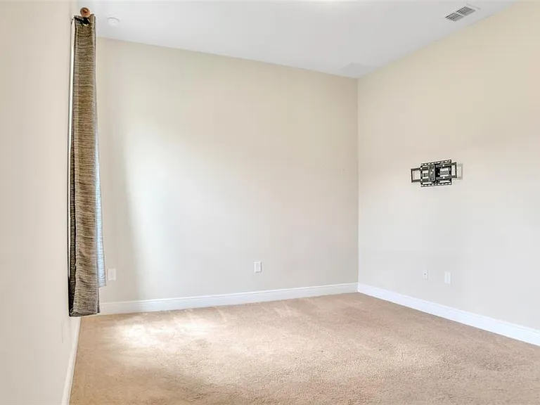 1081 Windlass Ct — Photo 43