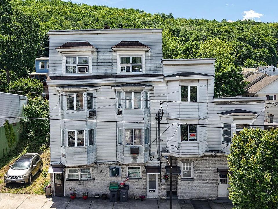 1st image of 33 W Main St