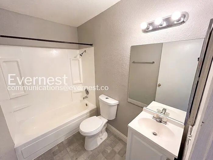6245 Bellota Dr #D — Photo 29