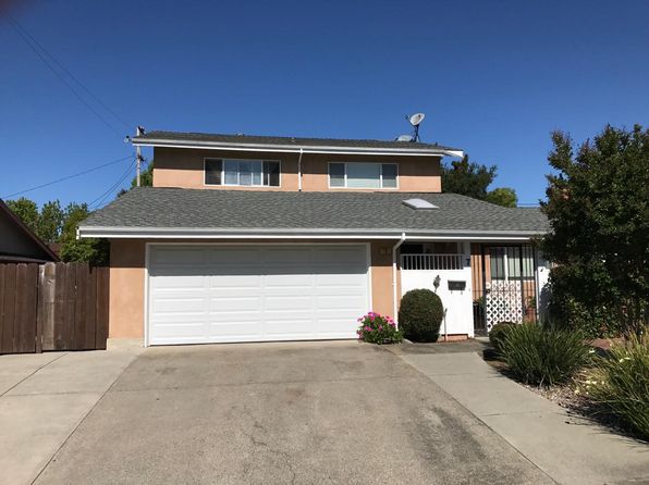 7 Emerald Cir