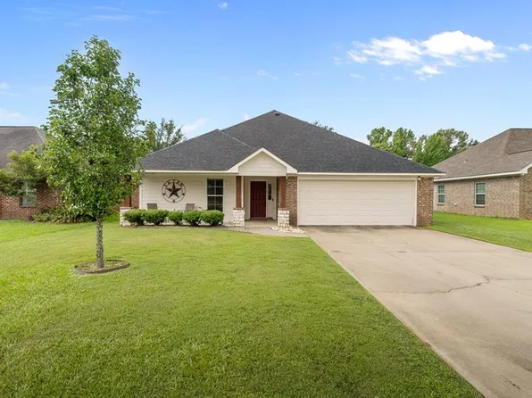 124 Quailbrook Dr, Texarkana, TX 75501