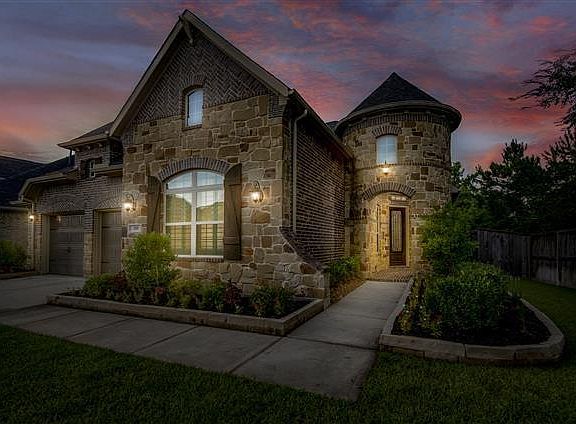3rd image of 519 Blossom Cove Ct