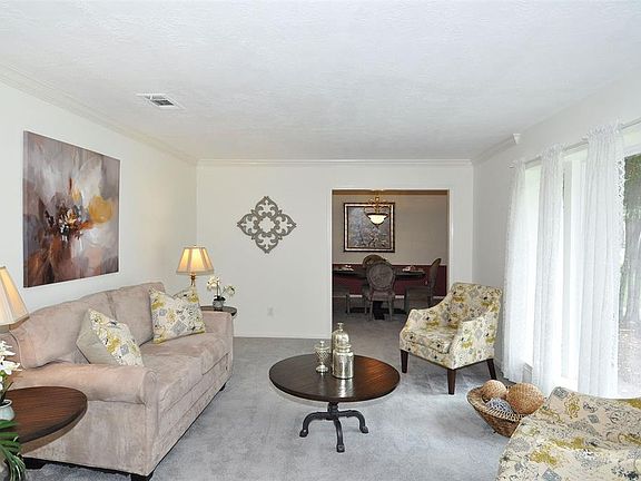 5th image of 2406 Poplar Park Dr