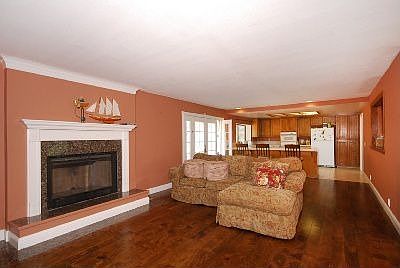 4th image of 3450 Patterson Way