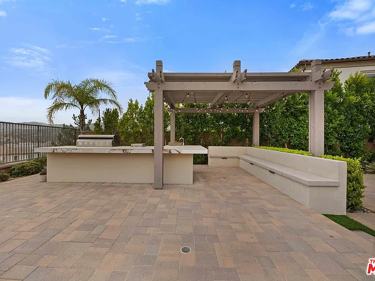 11925 N Ricasoli Way — Photo 39