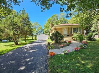 30516 S State Line Rd, Beecher, IL 60401