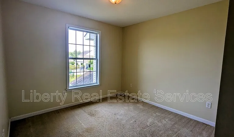 409 Valdez Ct — Photo 9