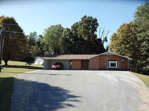 2nd image of 411 Lorie Valley Dr