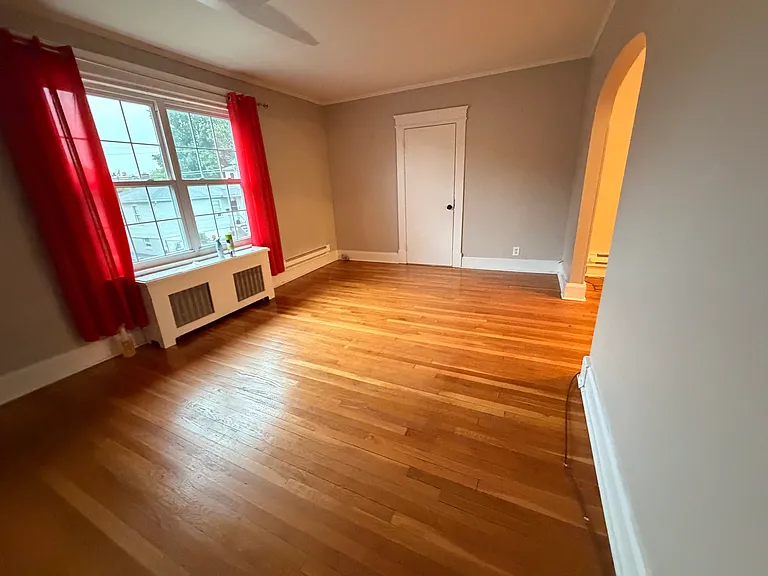 55-57 York St #2 — Photo 2