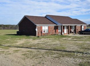 2750 Sigmon Dairy Rd, Newton, NC 28658