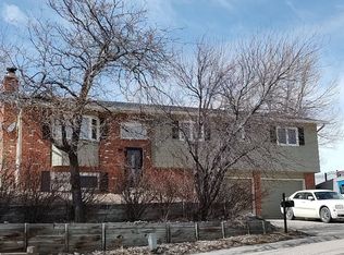 3892 Ridgecrest Dr, Casper, WY 82604