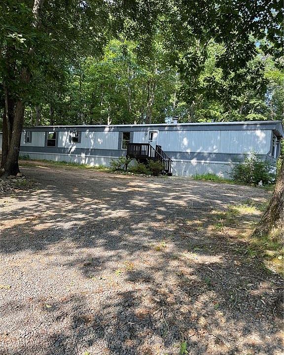 1st image of 2945 Sanford Dr