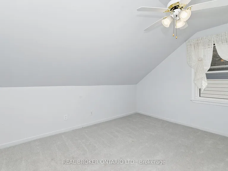 33 Victoria St — Photo 26