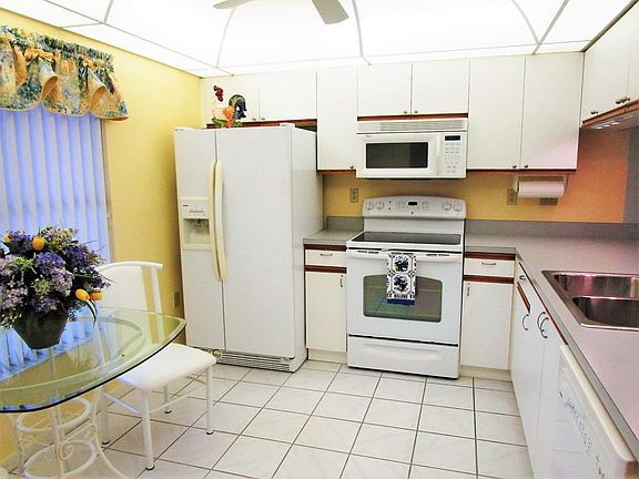 5th image of 347 Indian Key Way #109