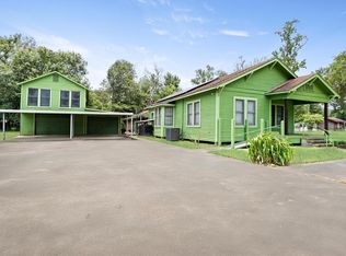 8265 Maple St, Orange, TX 77632