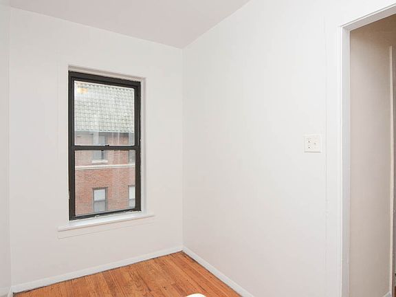4th image of 3308 W Schubert Ave APT 3S