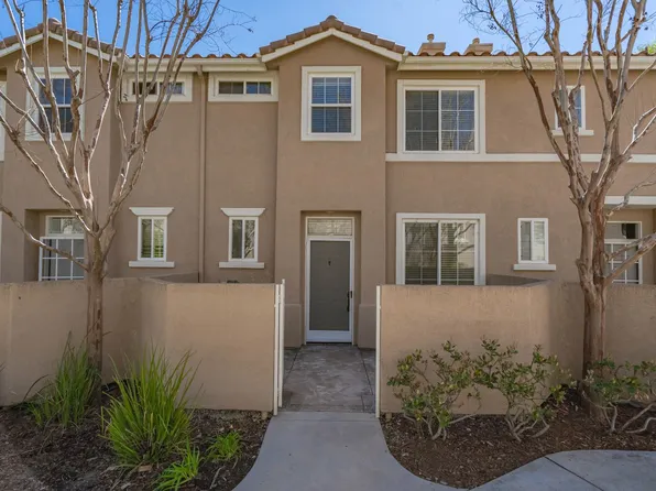 25712 Holiday Cir APT D, Stevenson Ranch, CA 91381