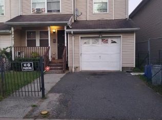 740 S 19th St, Newark, NJ