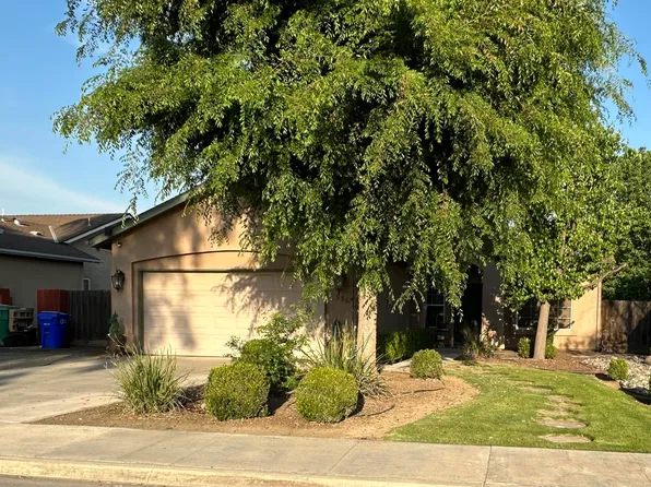 956 N Villa, Porterville, CA 93257