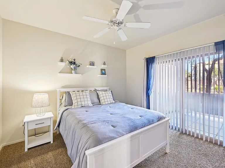 C1D Main Bedroom