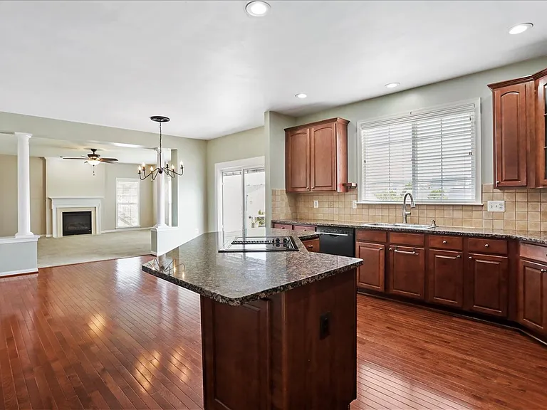 319 Morlyn Dr — Photo 30