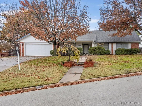3742 E 59th Pl, Tulsa, OK 74135