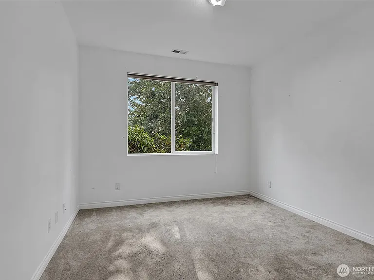 6735 Montevista Dr SE — Photo 11