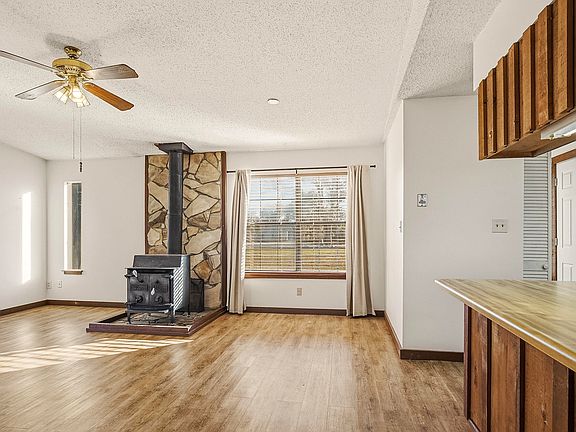 4th image of 9316 Kingswood Rd