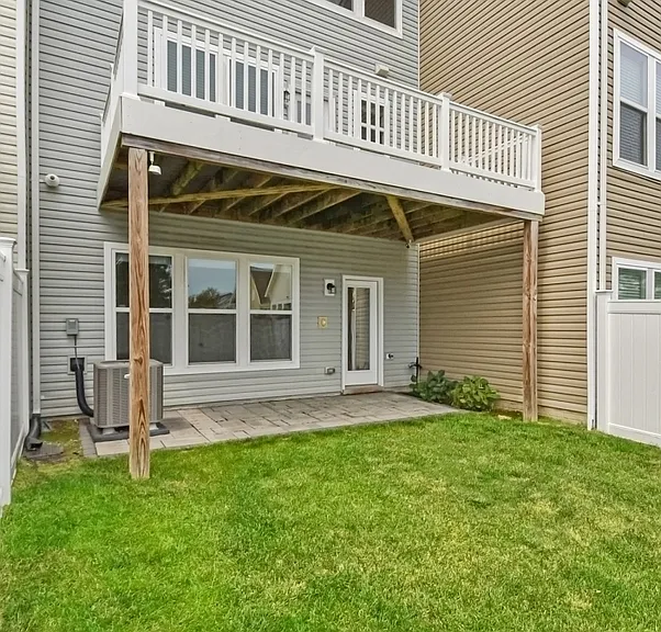 7827 Bakers Creek Ln — Photo 31