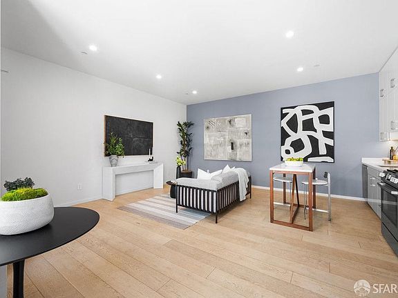 3rd image of 140 Pennsylvania Ave #305