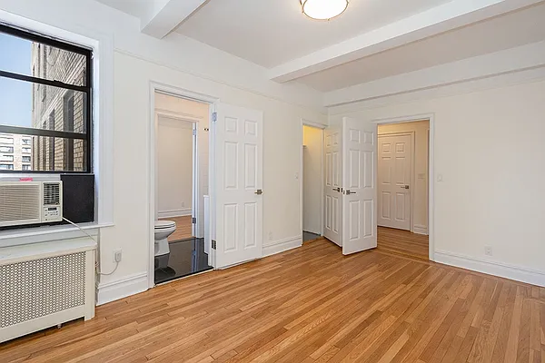 Rented by Rita S Citrin, LREB | media 35