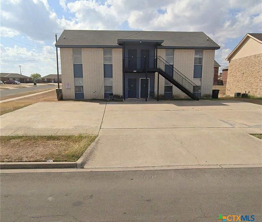 1st image of 1501 Benttree Dr