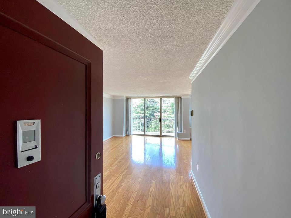 1st image of 1225 Martha Custis Dr APT 307