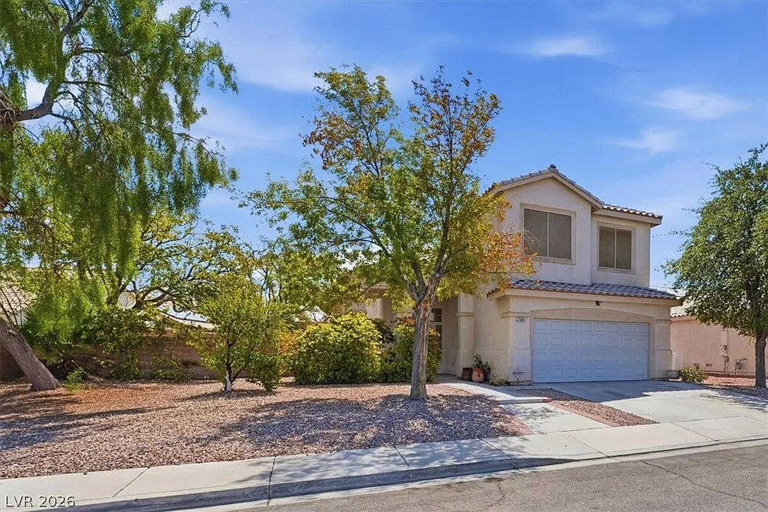 3 bed, 2.5 bath, 1584 sqft, $2,000 — Photo 2