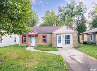 1526 E Hendryx Ln, Peoria, IL