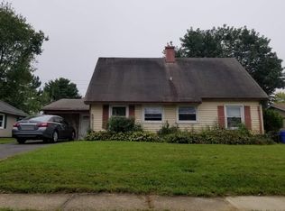 14 Pilgrim Ln, Willingboro, NJ 08046