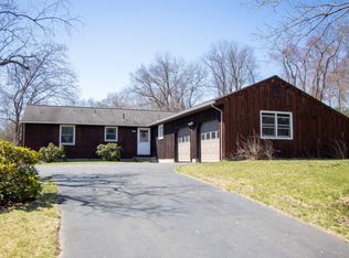 123 Bear Hole Rd, West Springfield, MA 01089