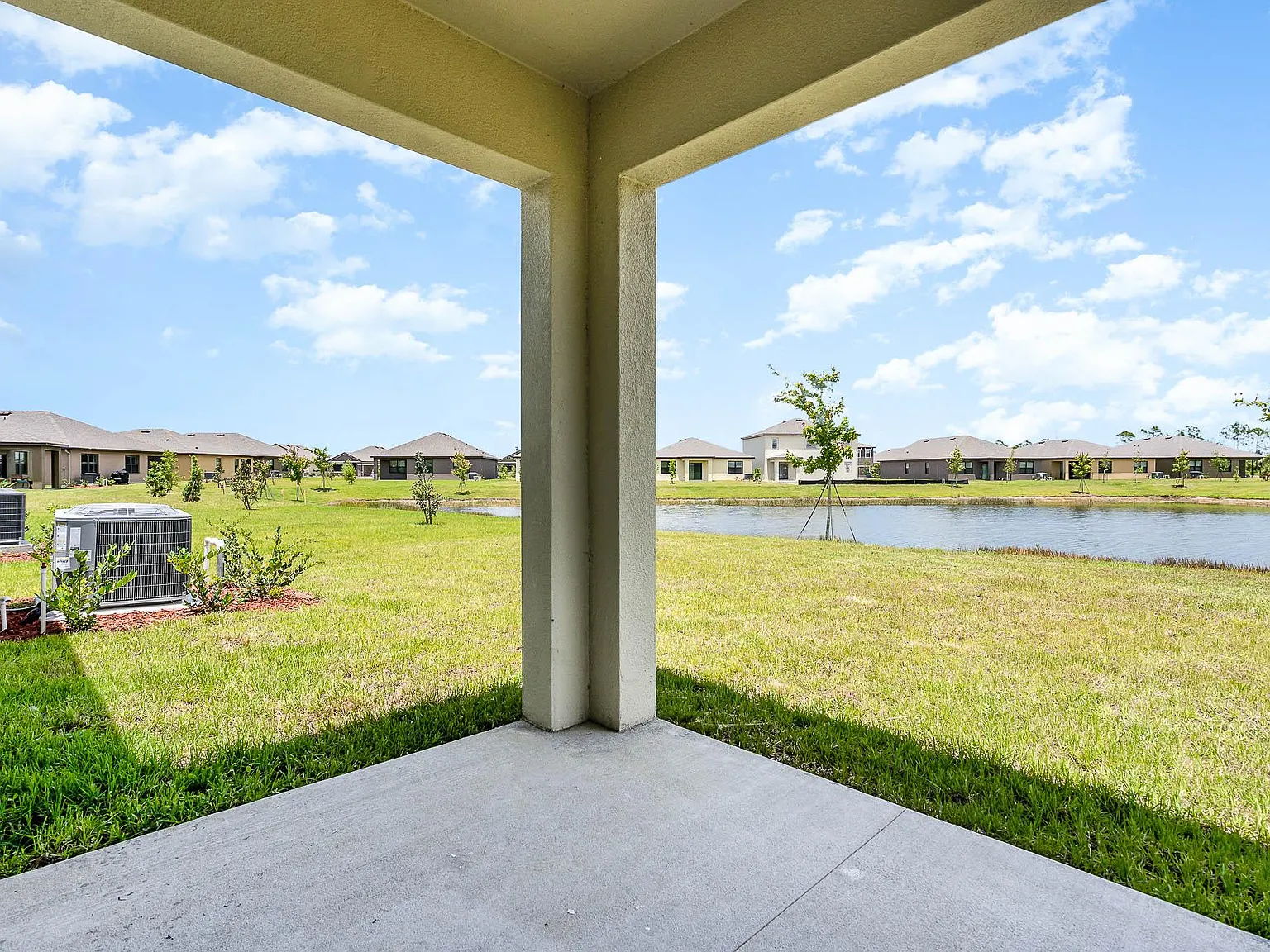 3783 Coachman Ln SE — Photo 3
