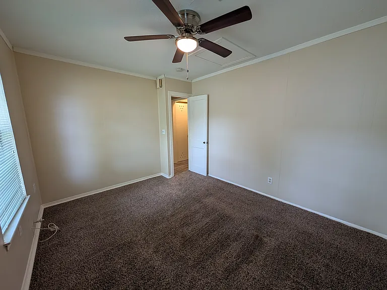 1605 Maple Dr — Photo 16