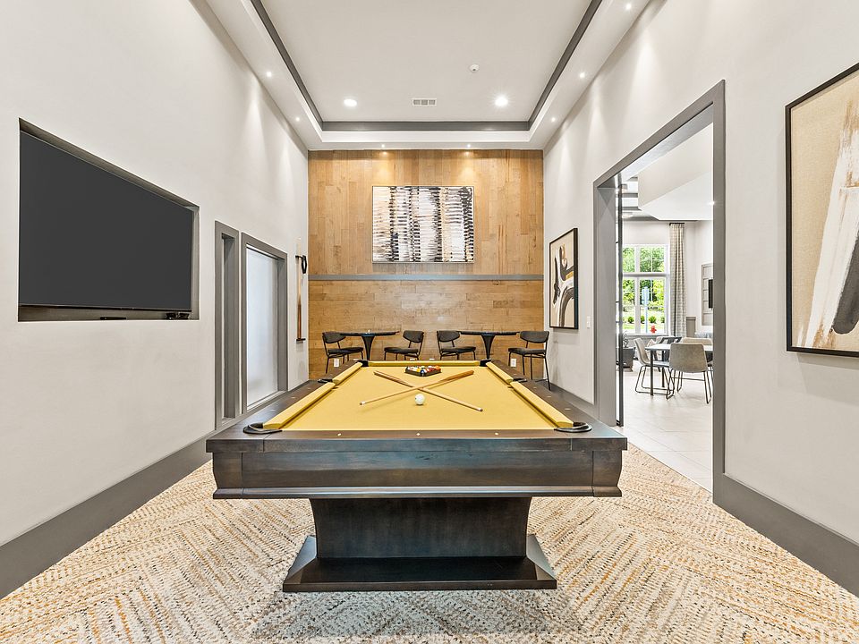 Langley Pointe Apartments | Billiards Room