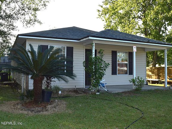2nd image of 840 NIAGARA Avenue